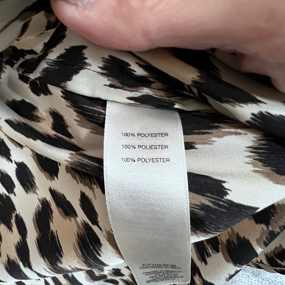 Chico’s Leopard Print Button Down Shirt - Picture 5 of 5